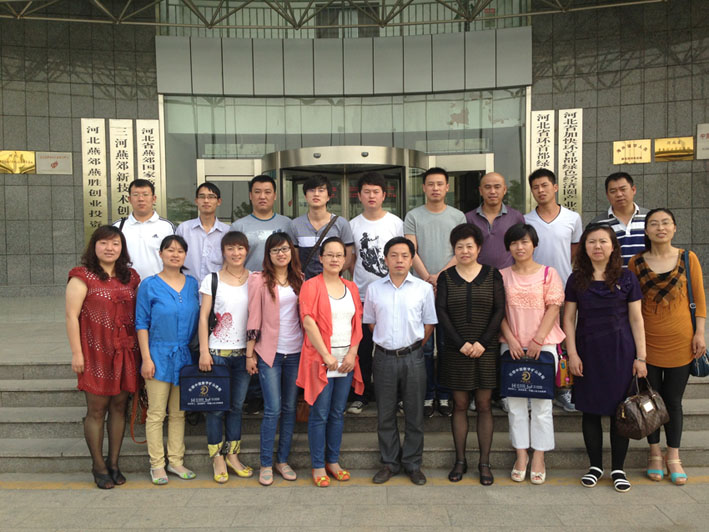 2013年5月第四期培訓合影.JPG